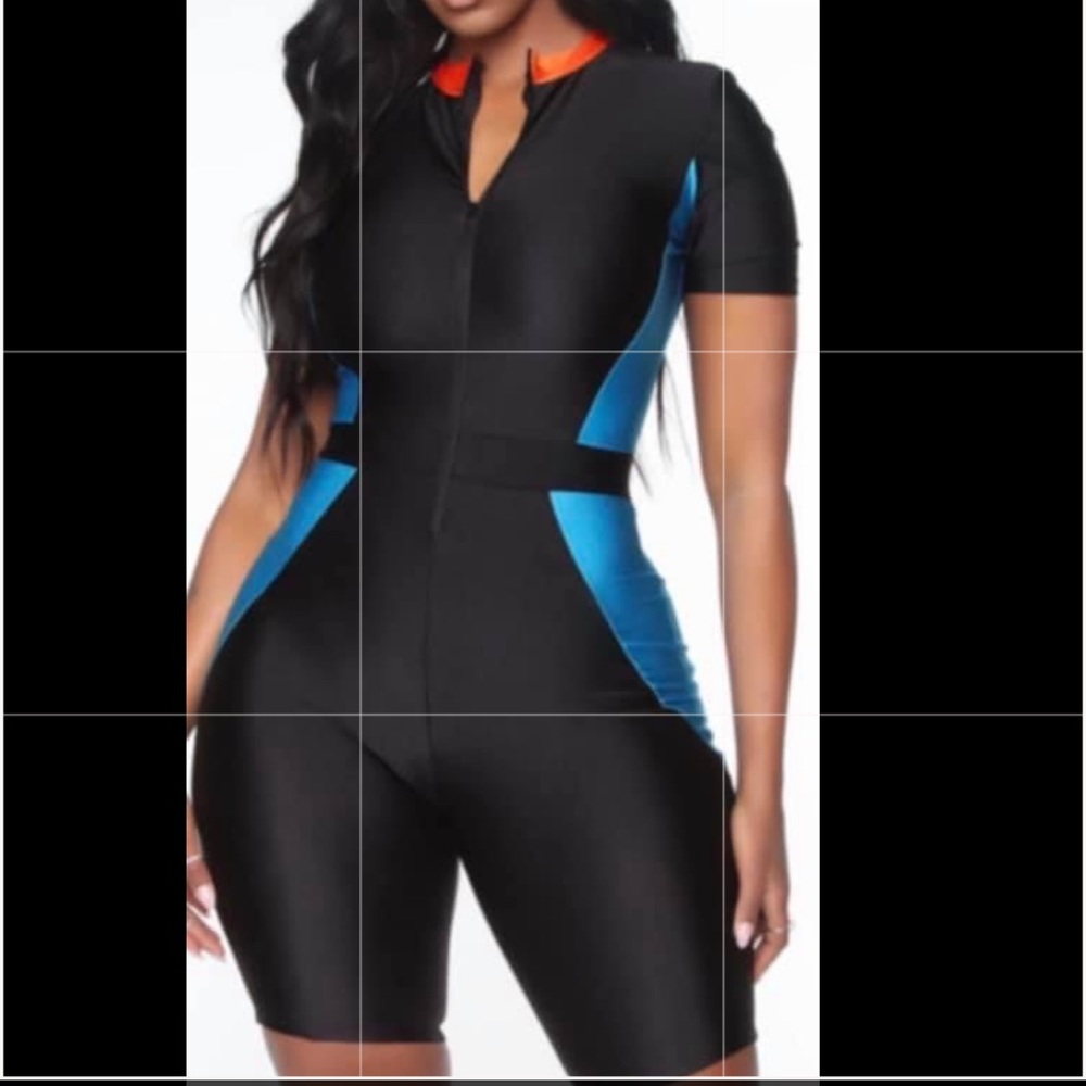 Fitted tracksuit
